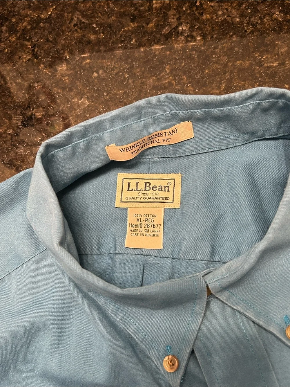 L.L.Bean Wrinkle Resistant Blue Button Down Shirt Men’s XL Regular 100% Cotton